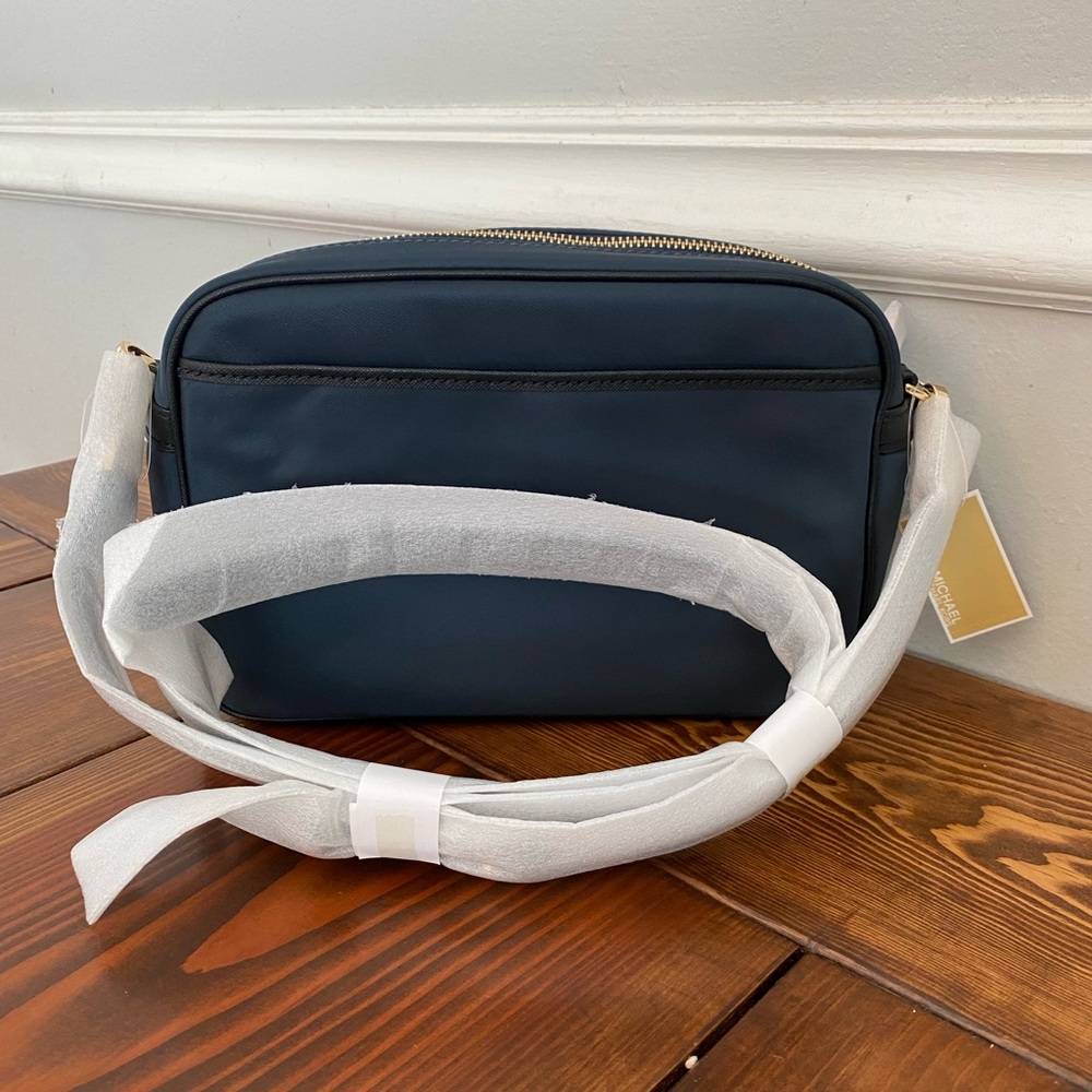Michael Kors navy blue purse NWT - Picture 3 of 5